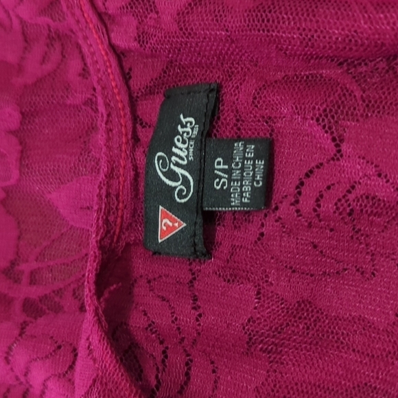 Guess Women's Burgundy Lace Floral Tank Top Size Small - Picture 3 of 5